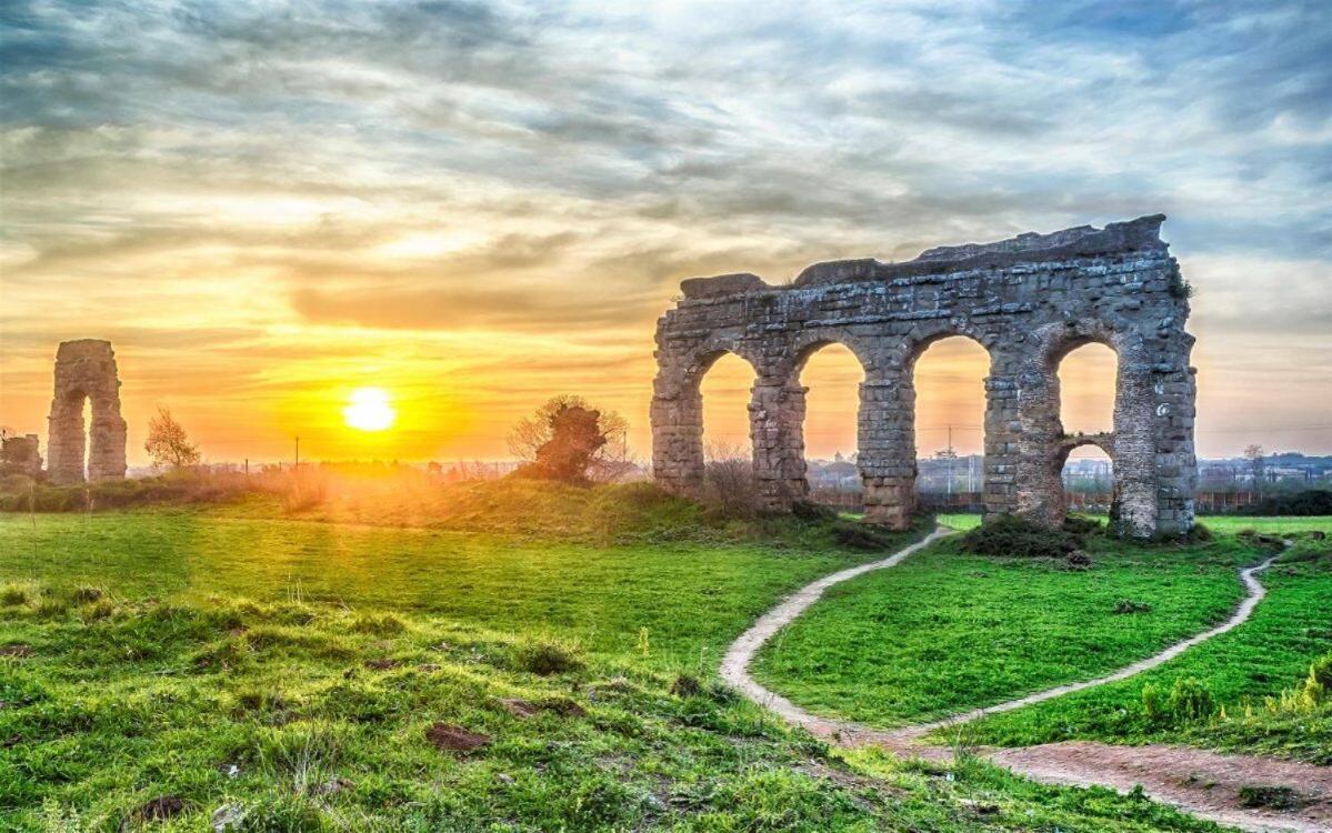 Moderno Sopra Metro A E Parco Degli Acquedotti Apartamento Roma