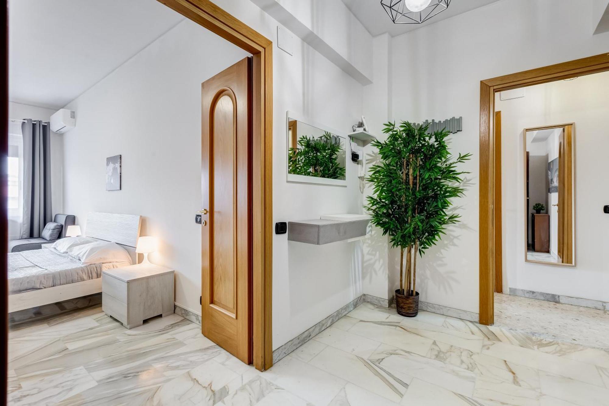 Apartamento Moderno Sopra Metro A E Parco Degli Acquedotti